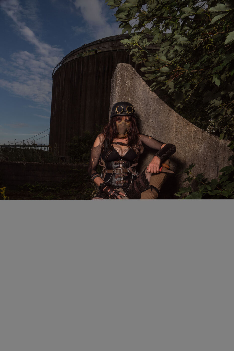 Wasteland warrior med kæder og rustning